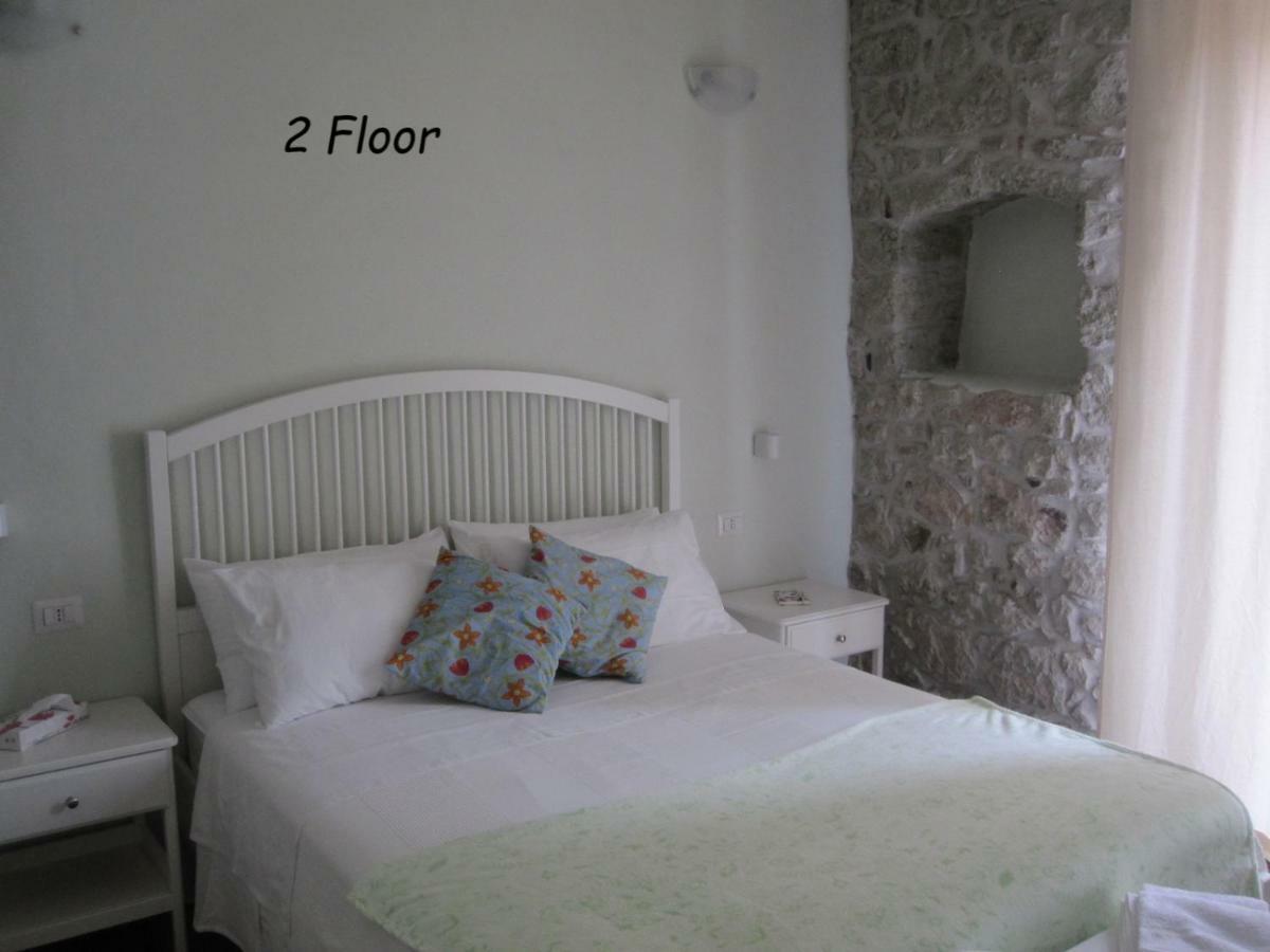 Bomarosa B&B Bosa Buitenkant foto